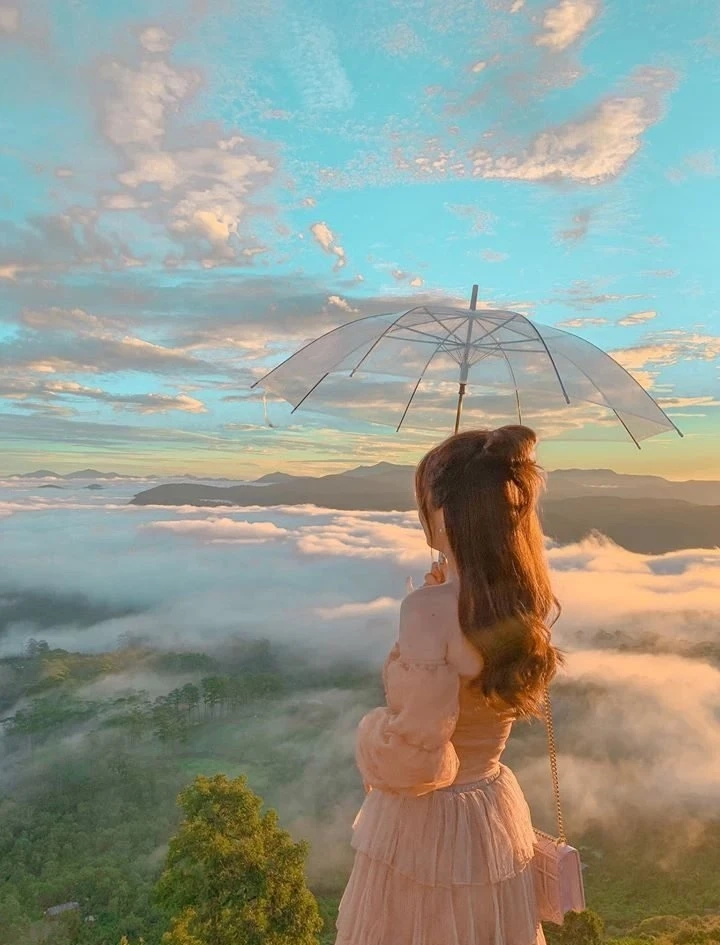 Tuyển chọn hình vẽ cô gái tóc ngắn quay lưng độc đáo