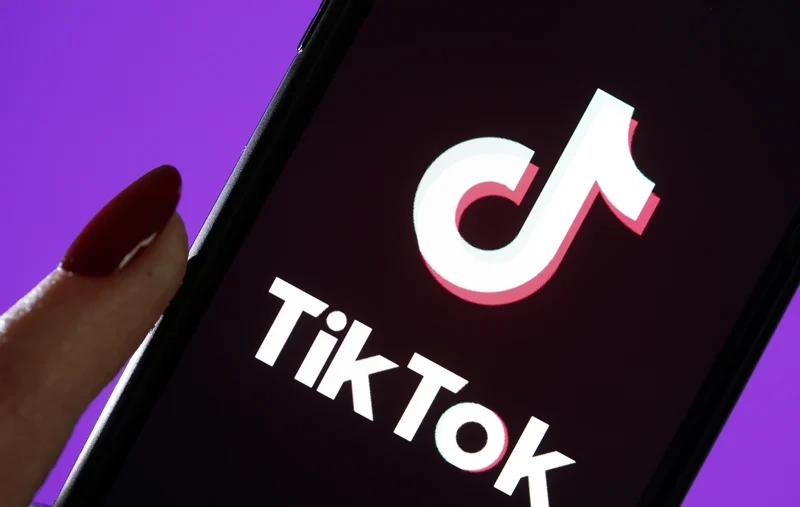 Nổi bật hơn với avatar trong suốt tiktok ấn tượng