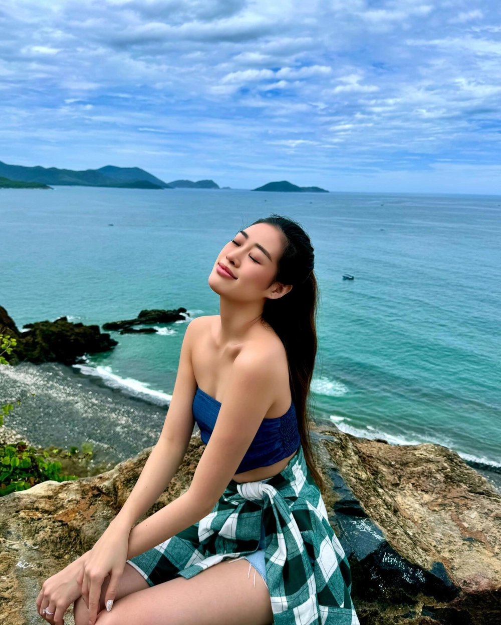 Hinh anh gai mac bikini thân hình hoàn mỹ quyến rũ không rời mắt