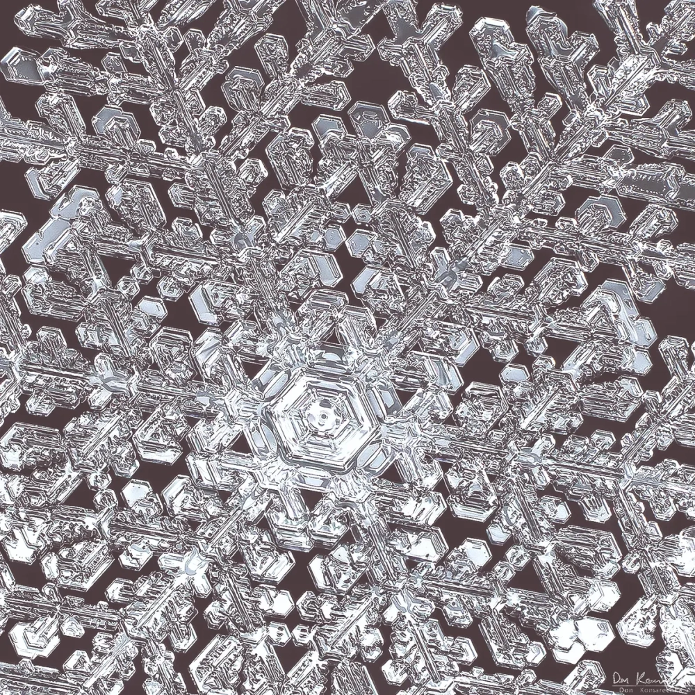 Tinh thể tuyết vật lý với các cạnh sắc nét