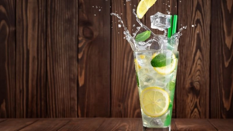 Cách uống nước chanh đúng để tối ưu lợi ích